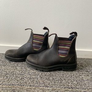 BLUNDSTONE boots!